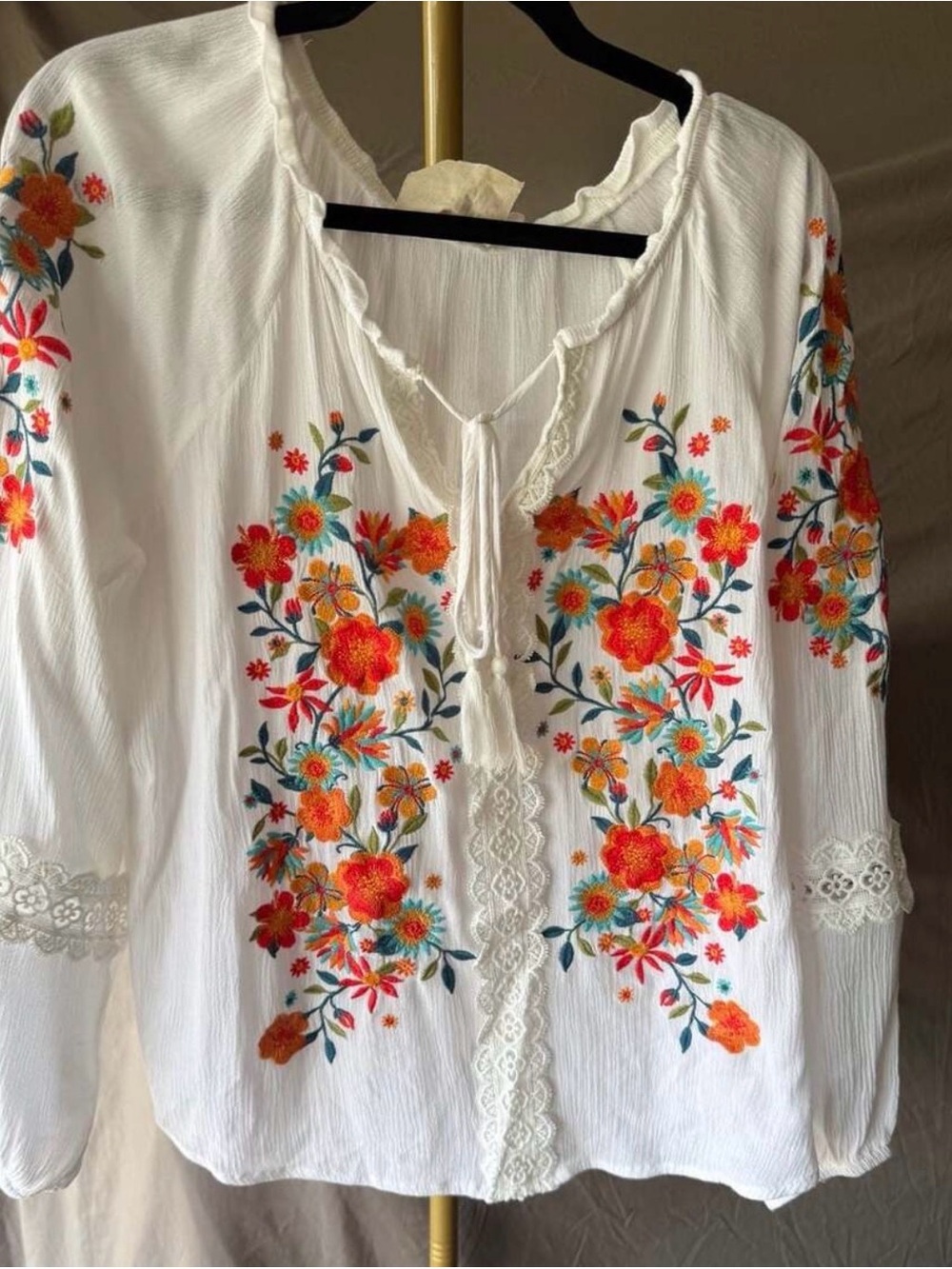 Savanna Jane White Embroidered Floral Peasant Tunic